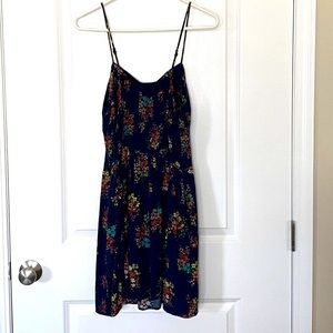 Target floral print dress ruching medium zip up back with pockets